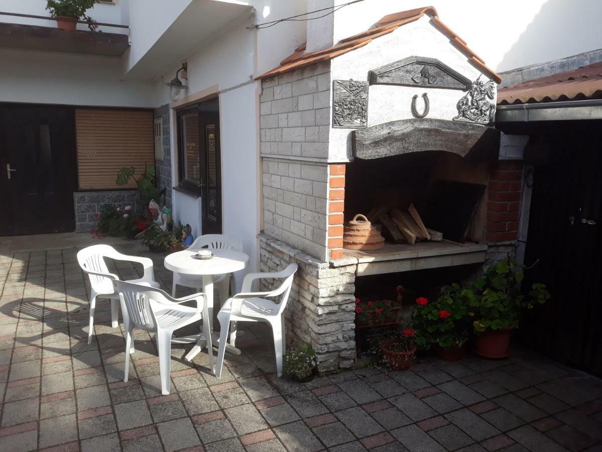 Apartmani Kristanic Károlyváros Kültér fotó