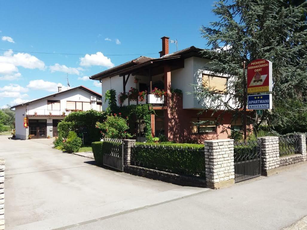 Apartmani Kristanic Károlyváros Kültér fotó