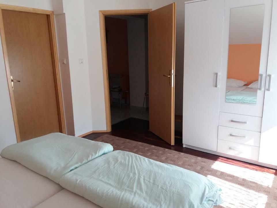 Apartmani Kristanic Károlyváros Kültér fotó